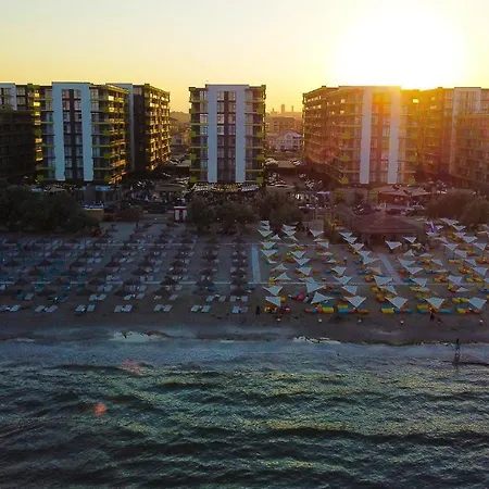 7 Waves Studio-spa N Pools Beach Navodari