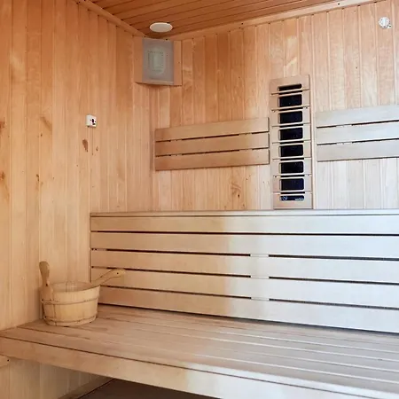 7 Waves Studio-spa N Pools Beach * Navodari